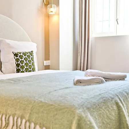 Cozy Air-conditioned For Comfort & Quiet